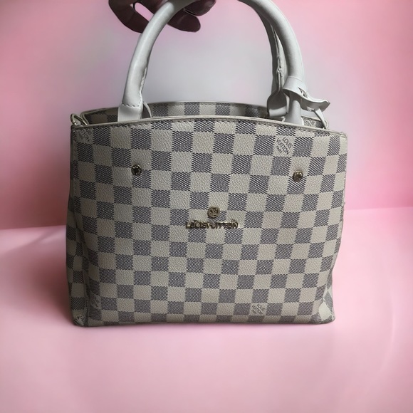 Purse - Picture 4 of 8